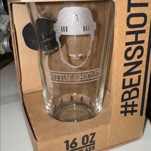 NEW! SPITTIN' CHICLETS BARSTOOL BENSHOT HOCKEY PUCK PINT GLASS